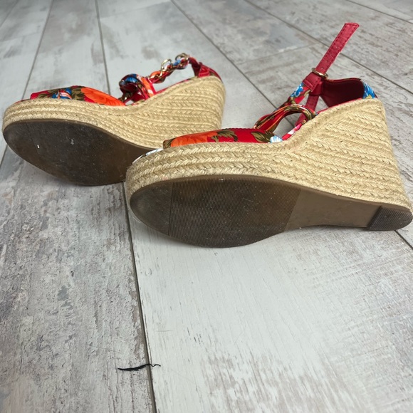 platform - Picture 6 of 6